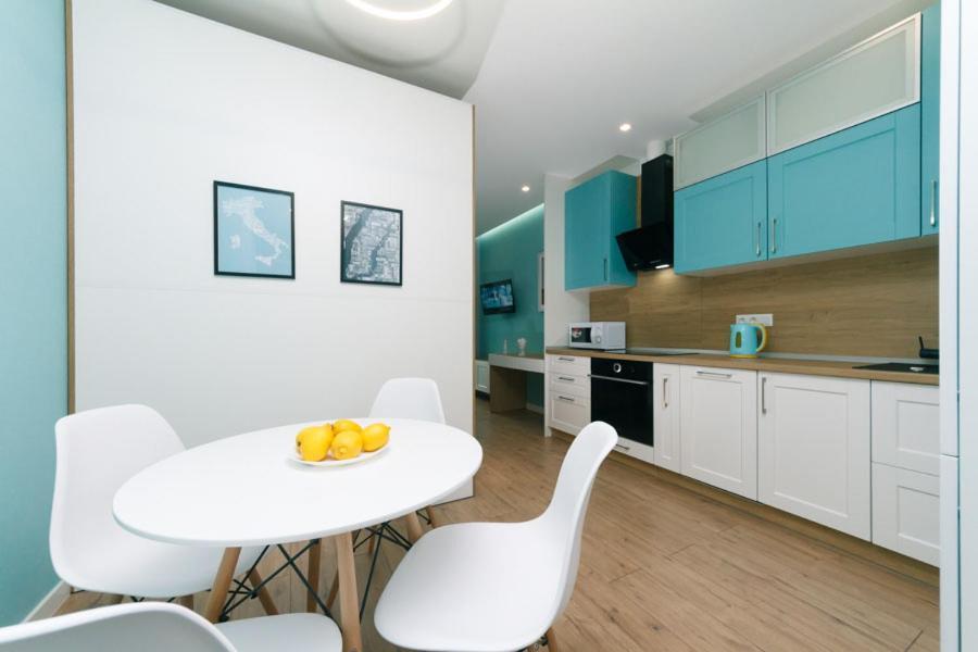 Happy Apartment, Warmth, Comfort, Turquoise Kyiv Exterior photo